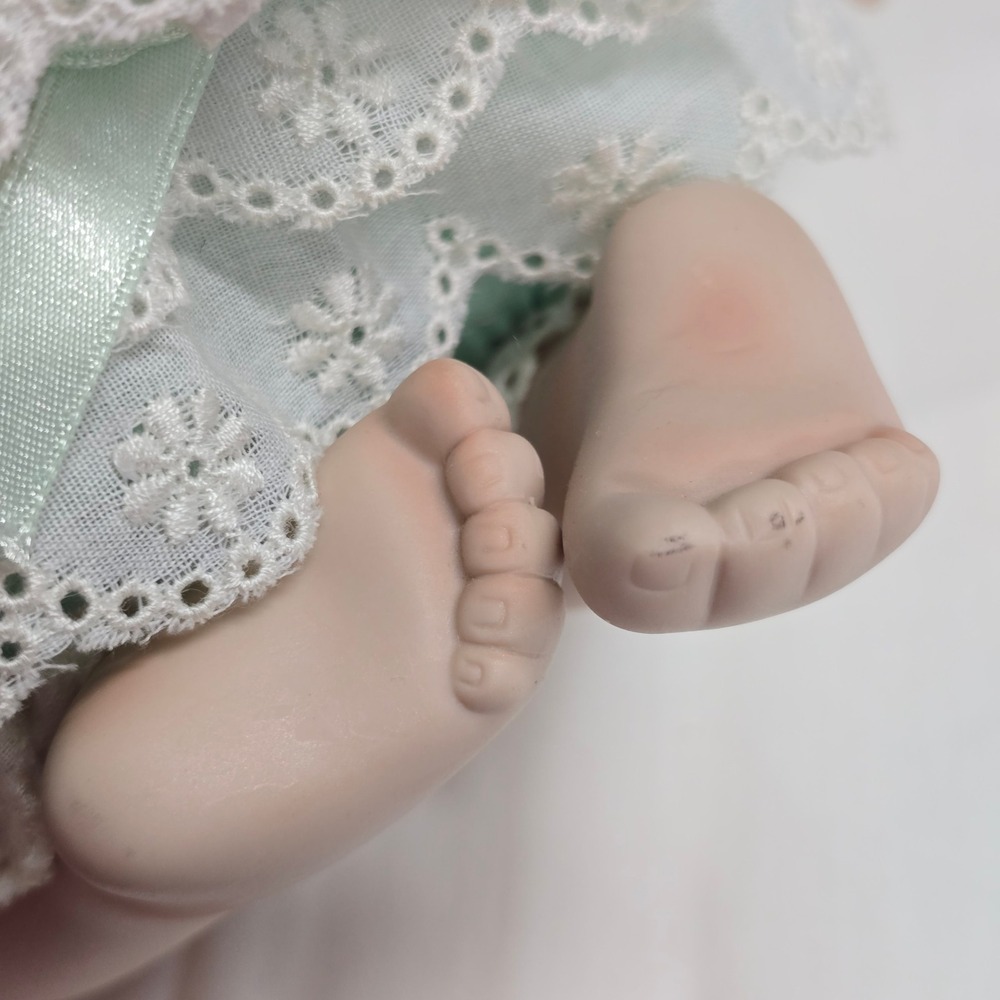 Ashton Drake Jessica Porcelain Baby Doll Mint Green Vintage 1990s Laughing - Picture 5 of 10